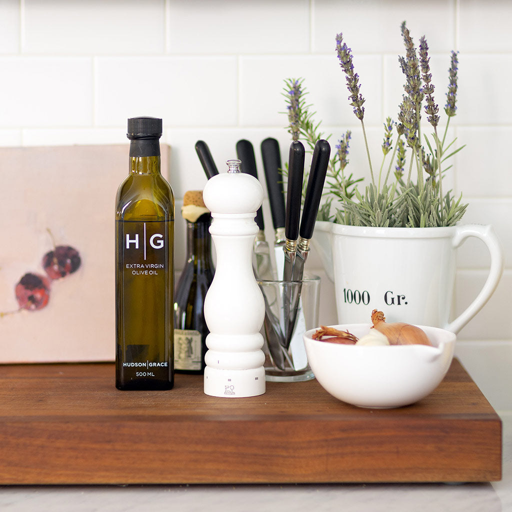 White Lacquer Salt Mill with Olive Oil