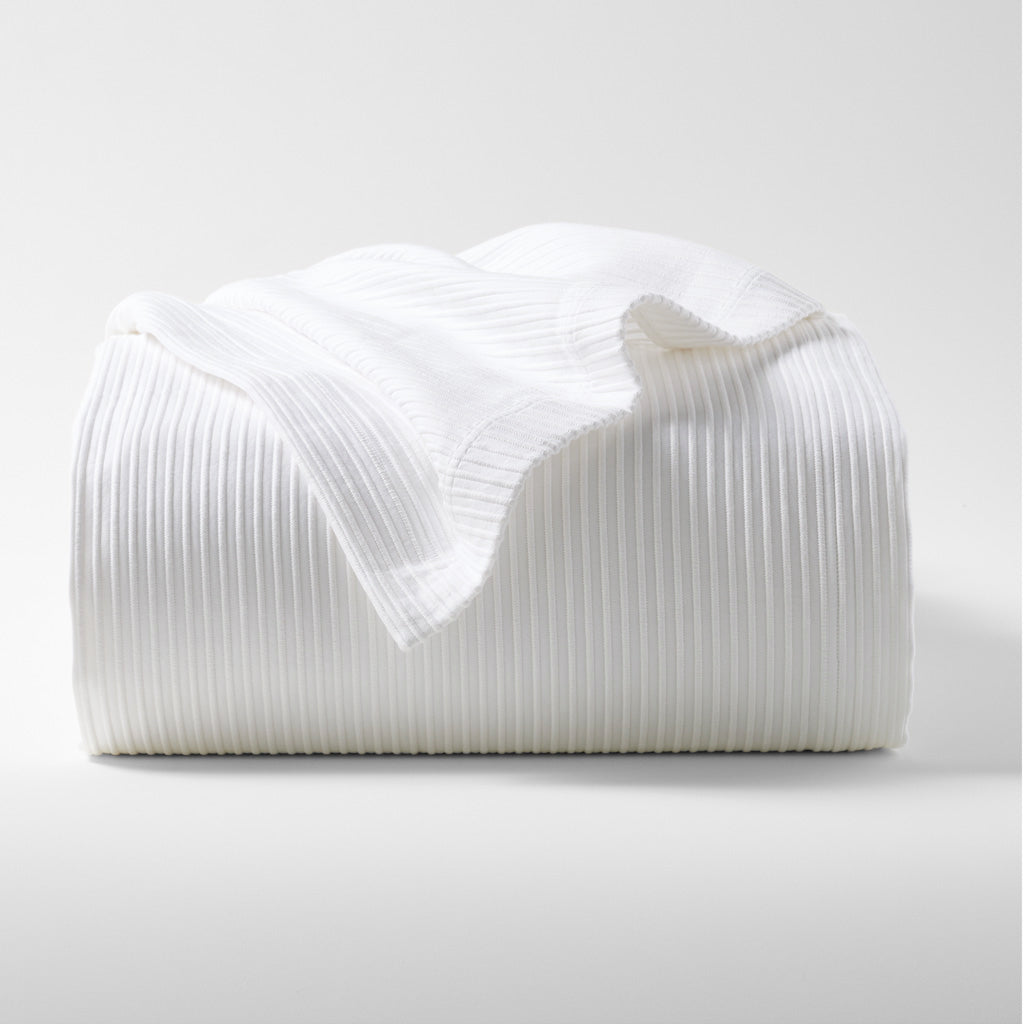ribbed white cotton matelasse coverlet 