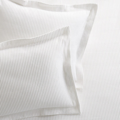 Matelasse Ribbed pillow shams