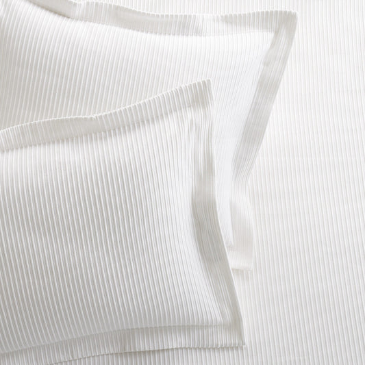 Matelasse Ribbed pillow shams