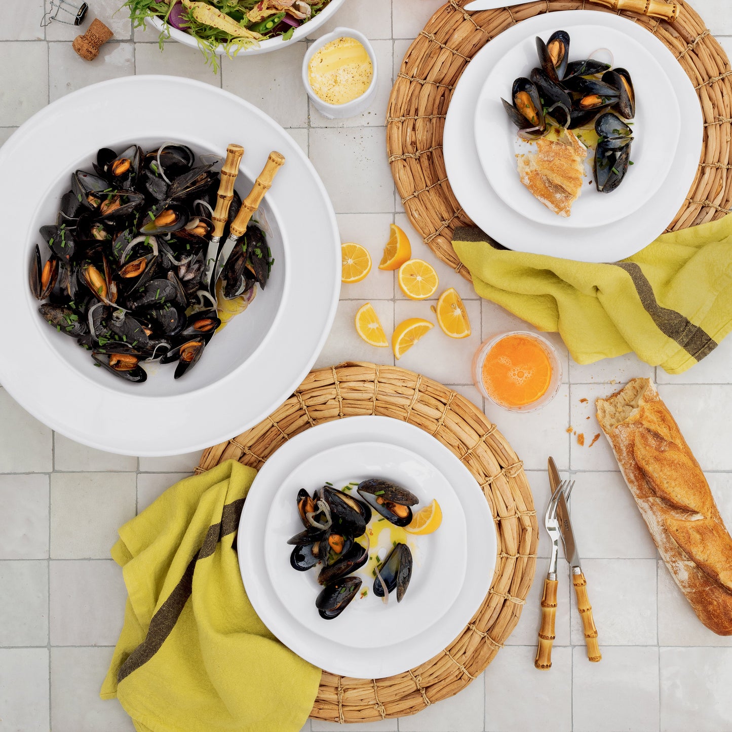 Chunky Natural Seagrass Round Woven Placemat, 16"